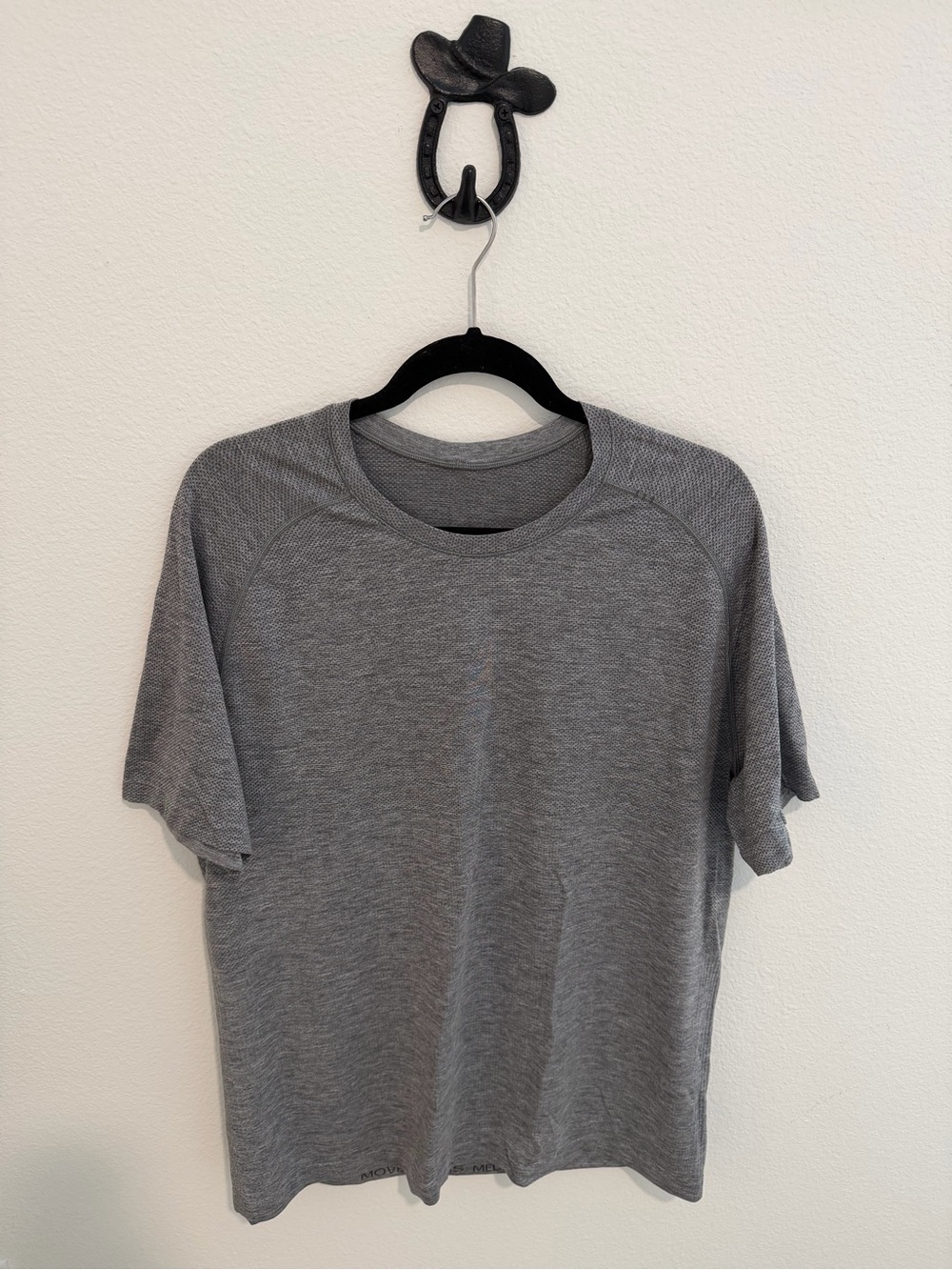lululemon athletica Men's Metal Tech Vent Heather Gray Short-Sleeve Crew